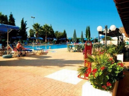 hotel Kapetanios Bay *** - bazén